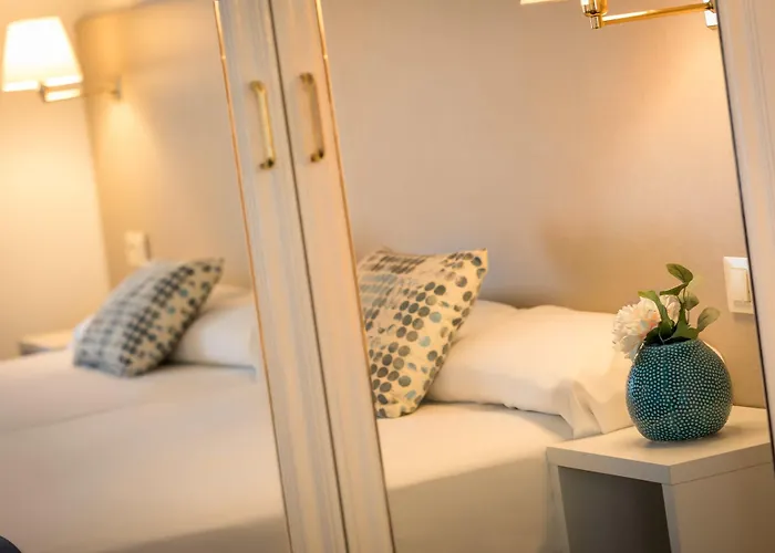 ホテル Htop Caleta Palace #htopbliss 4*