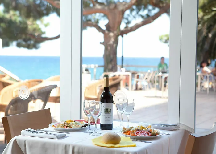 ホテル Htop Caleta Palace #htopbliss 4*